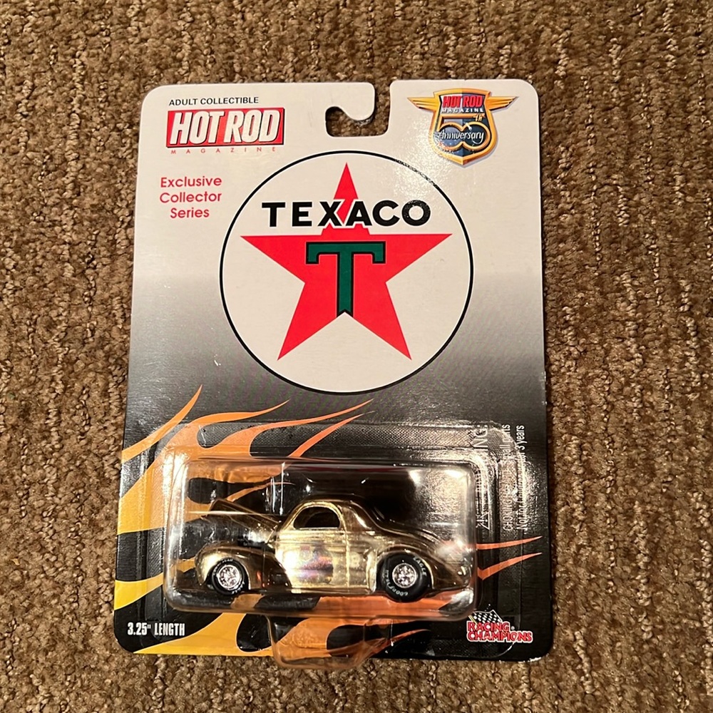 Racing Champions Texaco Hot Rod Magazine 50th Anniversary '41 Willys Gold LE NEW